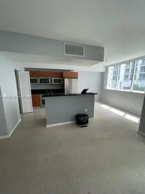 253 NE 2nd St # 1202, Miami FL 33132 photo 5