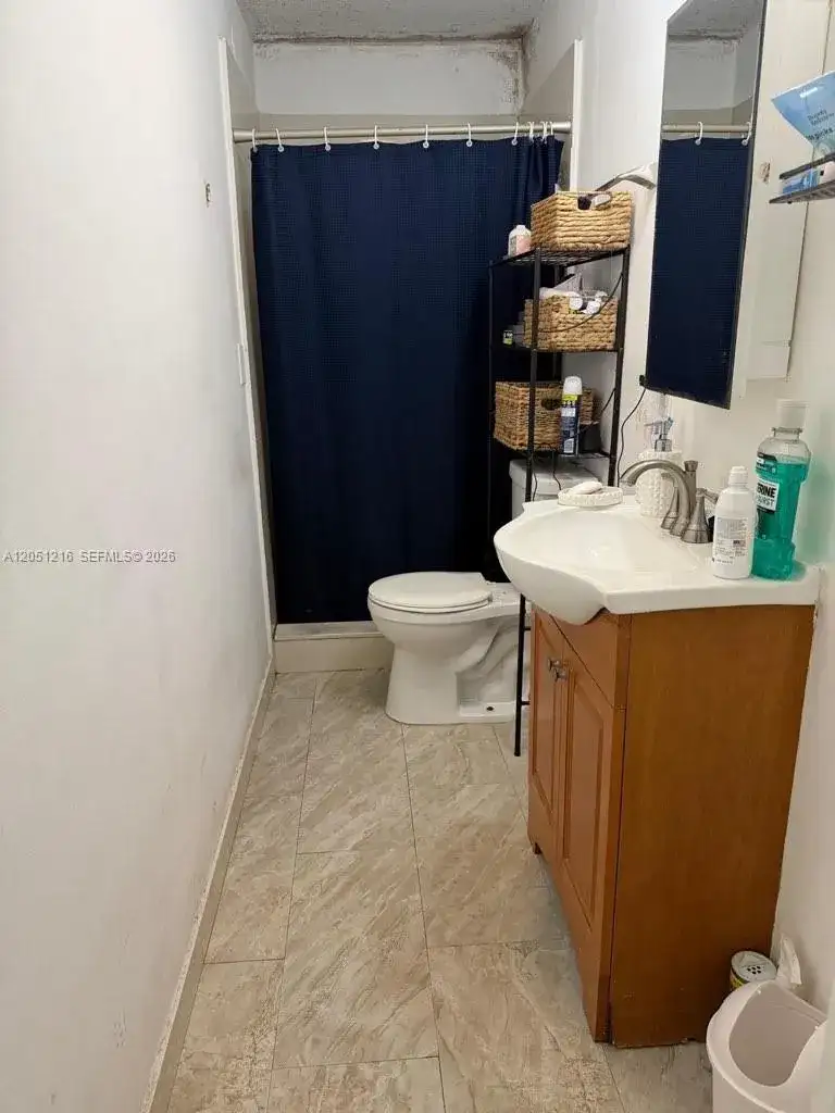 163 NW 40th St # 3, Oakland Park FL 33309 photo 2