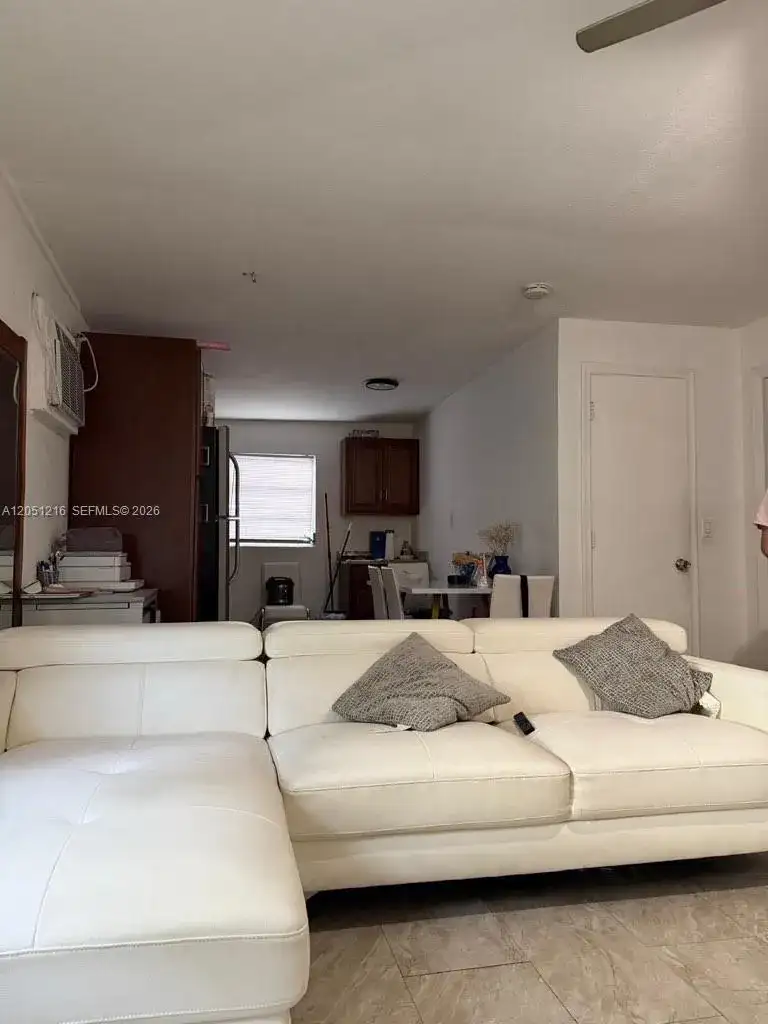 163 NW 40th St # 3, Oakland Park FL 33309 photo 4