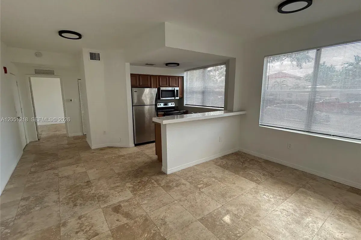 953 SW 10th St # 3, Miami FL 33130