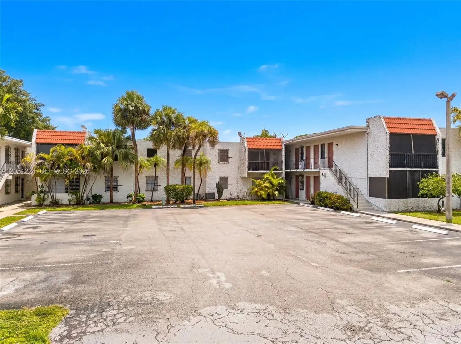 8701 SW 141st St # L6, Palmetto Bay FL 33176