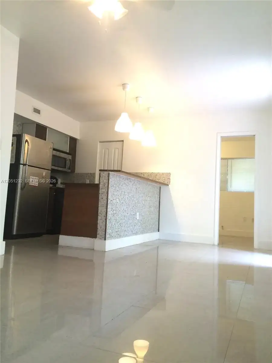 7025 RUE GRANVILLE # 1, Miami Beach FL 33141 photo 2