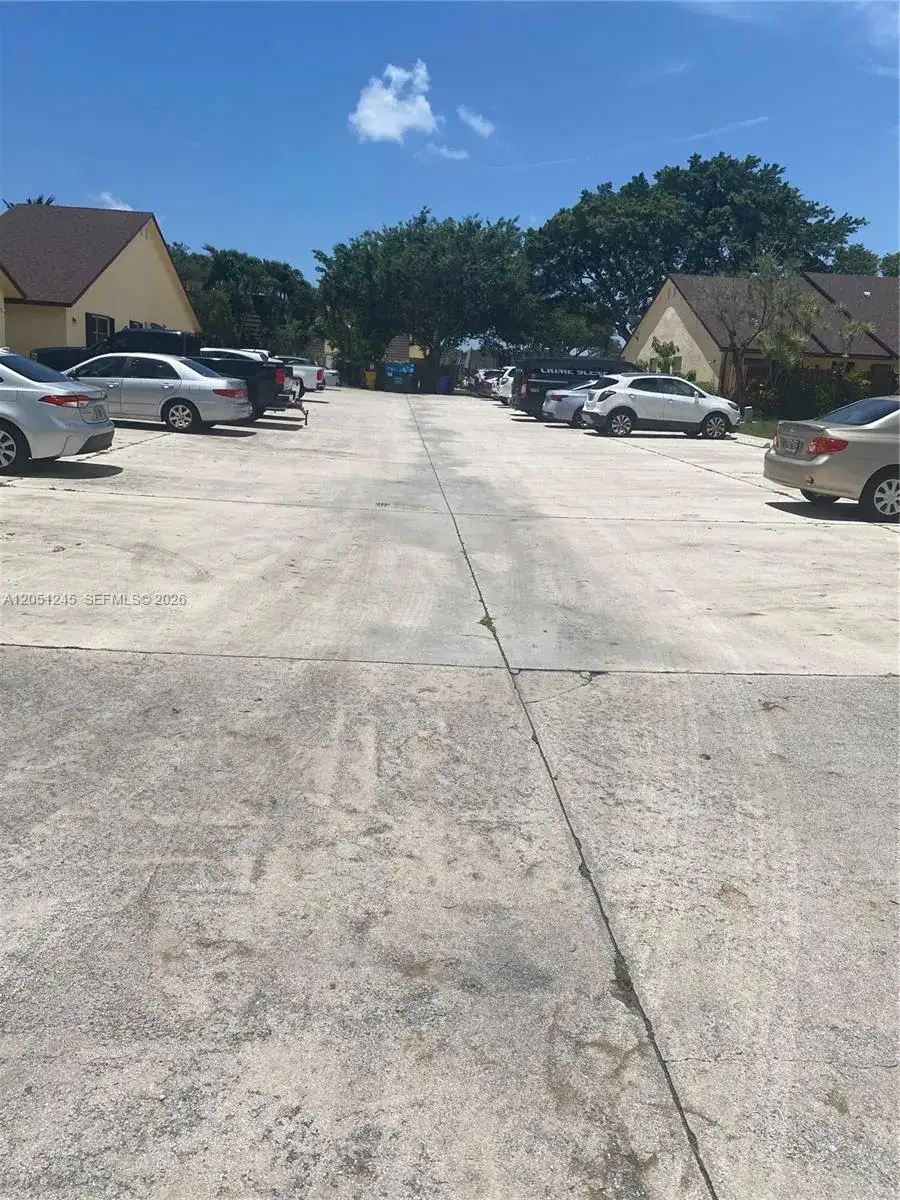 273 Springdale Cir # 273, Palm Springs FL 33461 photo 5