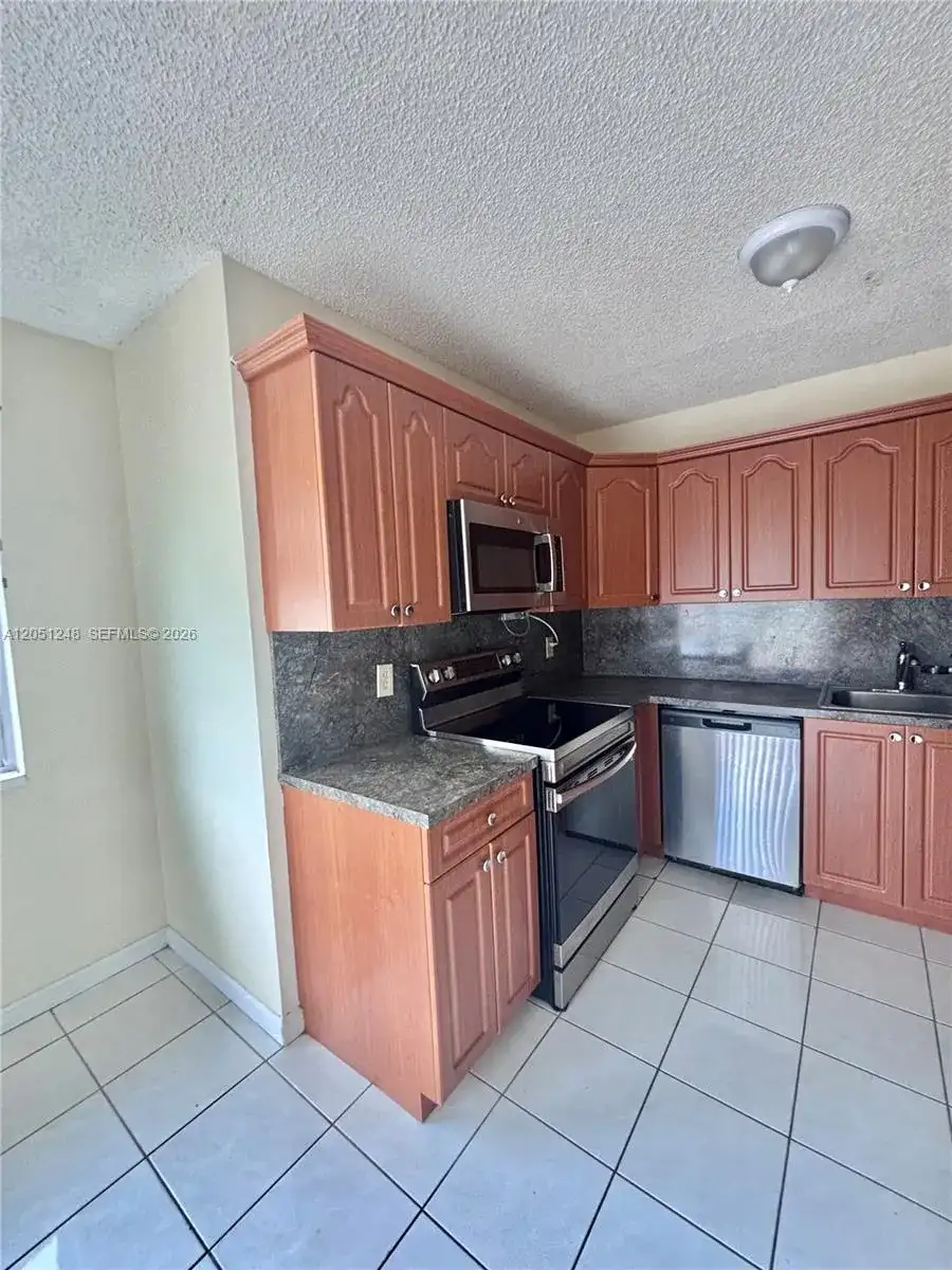 12271 SW 205th St, Miami FL 33177 photo 4