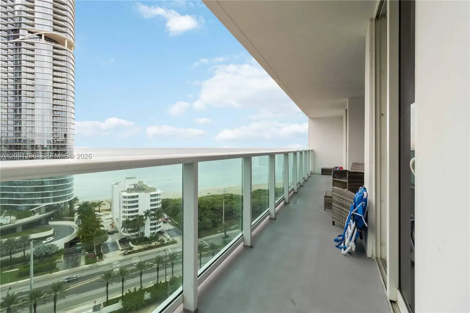 100 Bayview Dr # 2014, Sunny Isles Beach FL 33160 photo 2