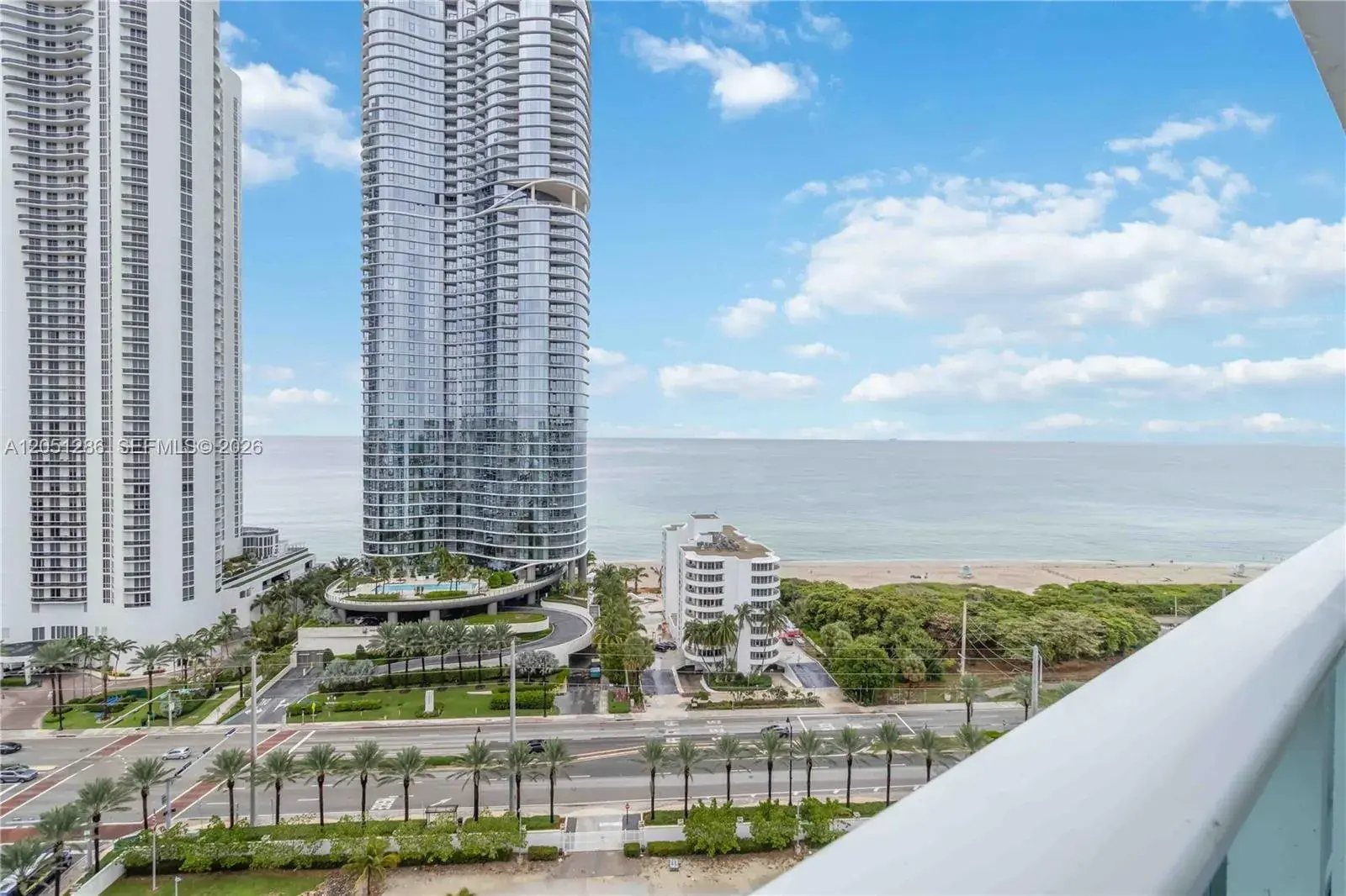 100 Bayview Dr # 2014, Sunny Isles Beach FL 33160