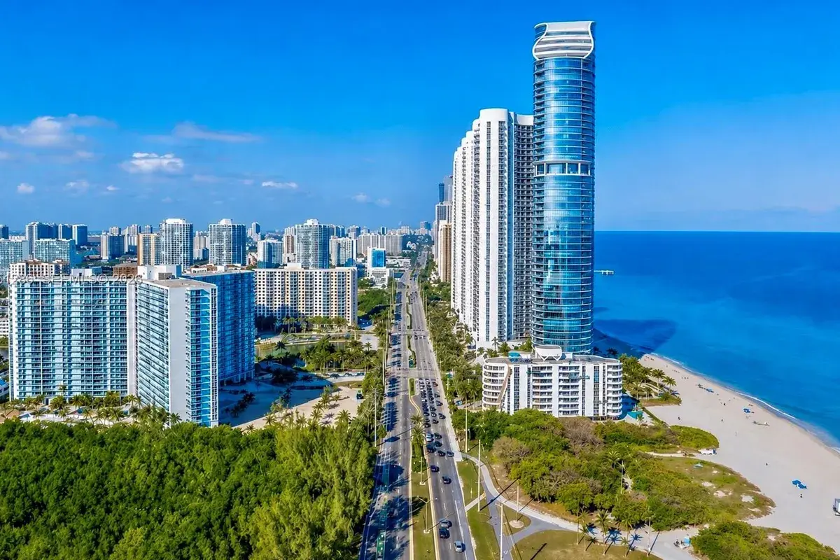 100 Bayview Dr # 2014, Sunny Isles Beach FL 33160