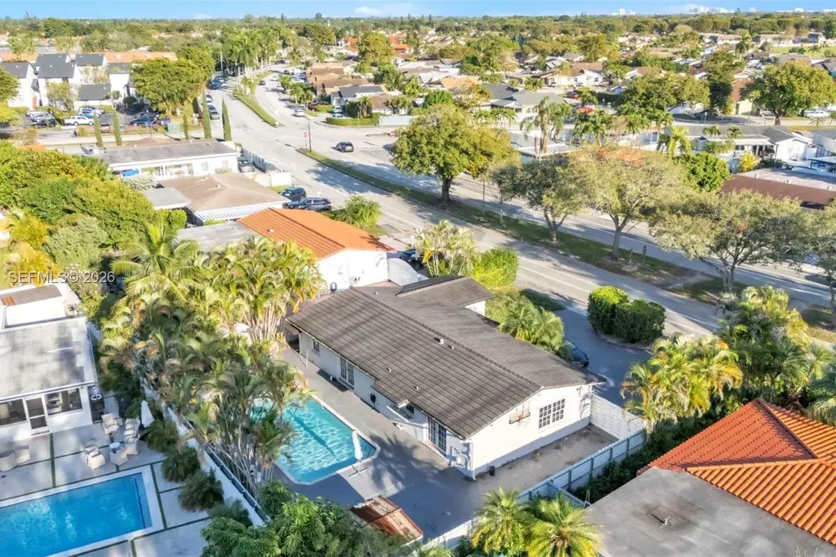 13231 SW 68th St, Miami FL 33183