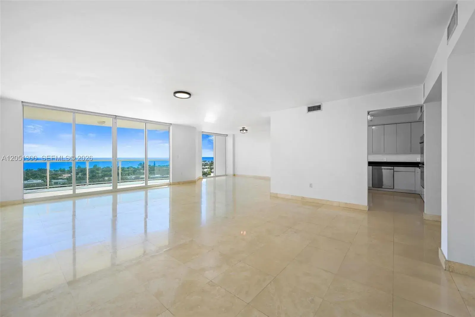 20201 E Country Club Dr # 1502, Aventura FL 33180