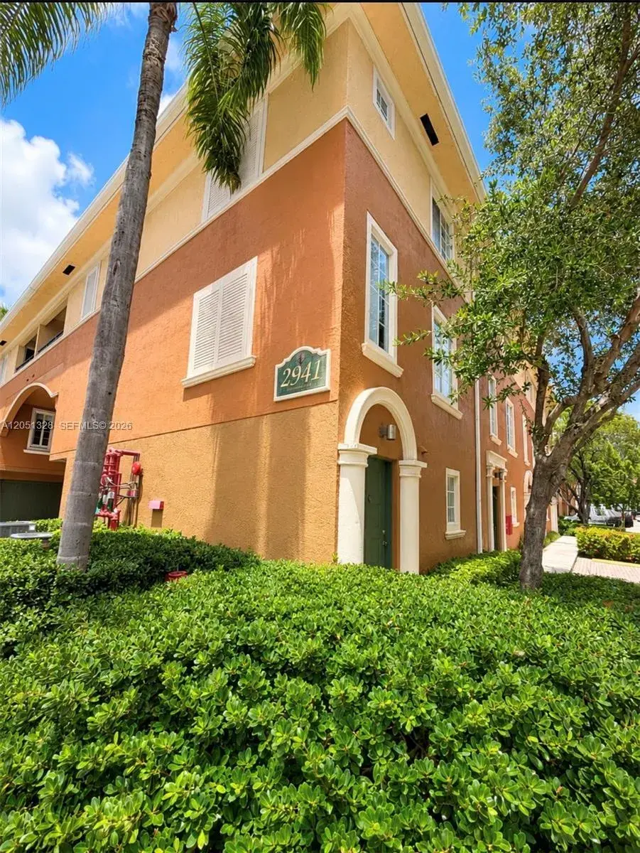 2941 NE 185th St # 1311, Aventura FL 33180