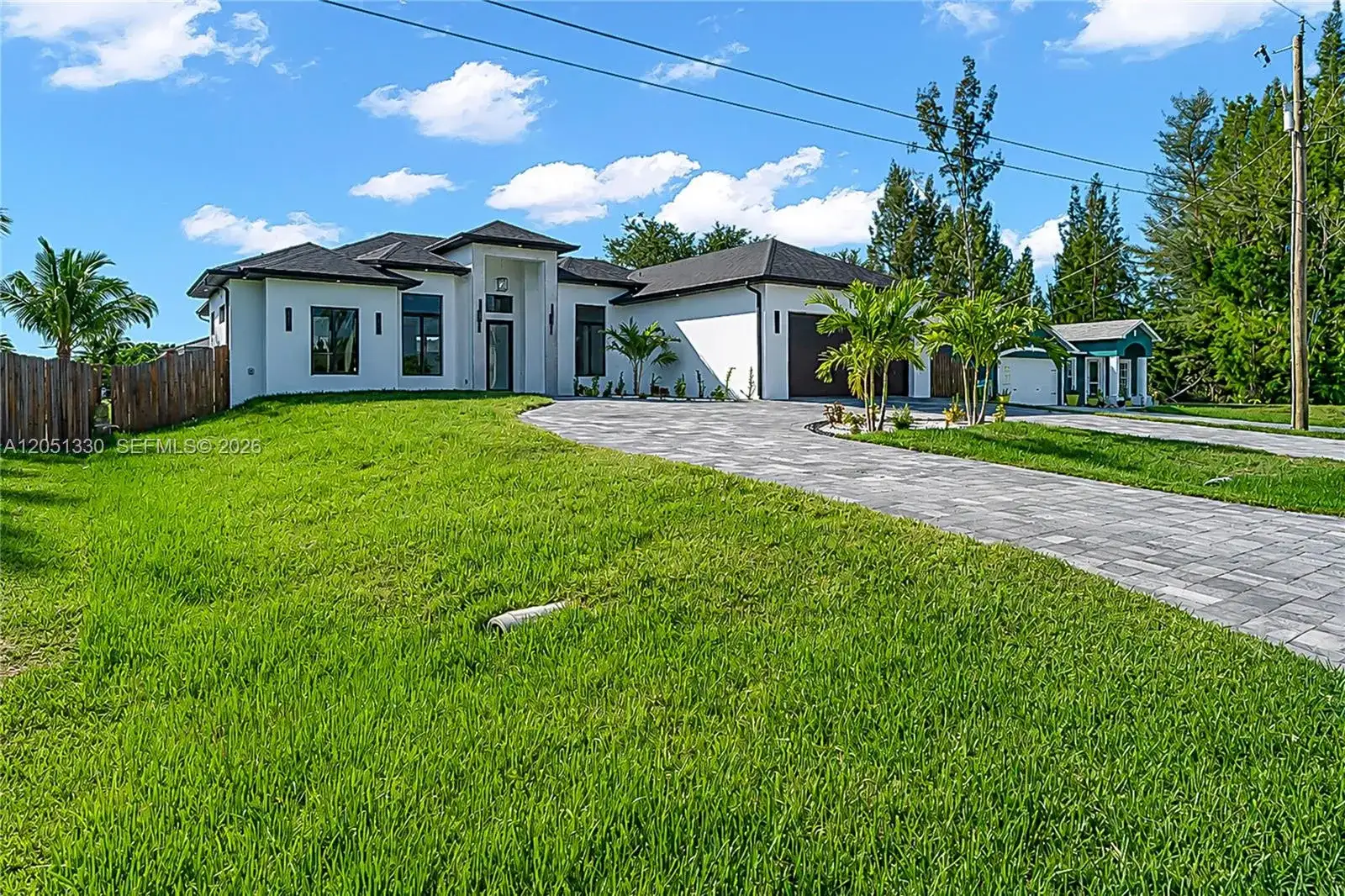 129 SW 34th ave, Cape Coral FL 33991 photo 5