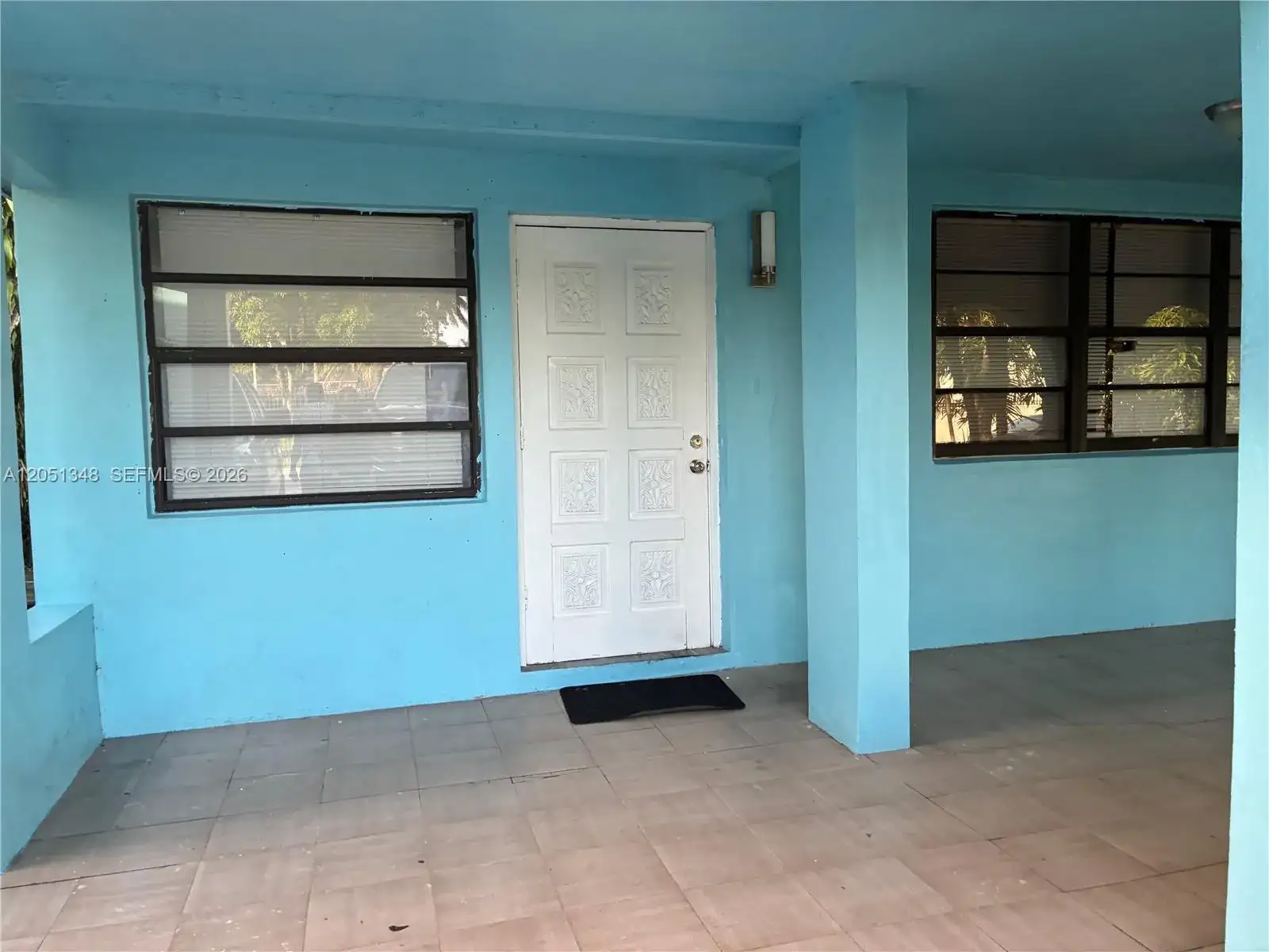1011 NW 183rd Dr, Miami Gardens FL 33169 photo 3