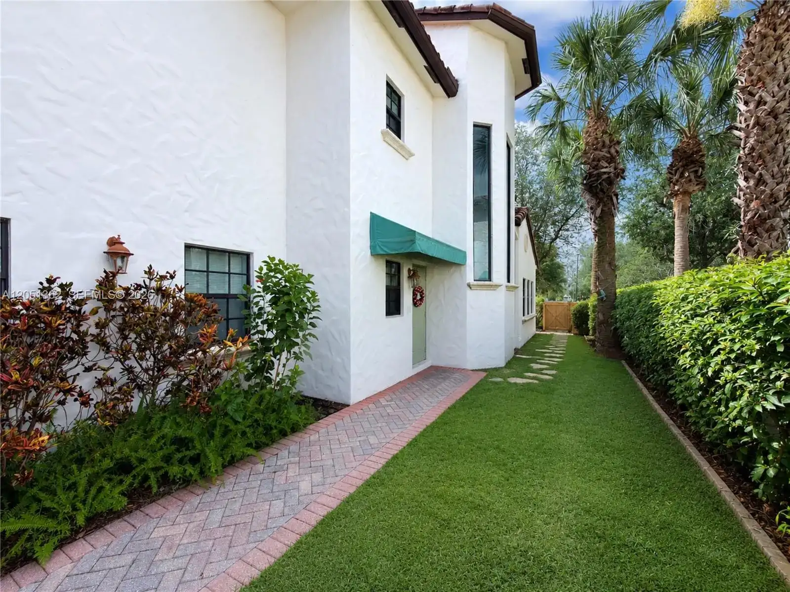 2908 Hidden Harbour Ct, Dania Beach FL 33312 photo 5