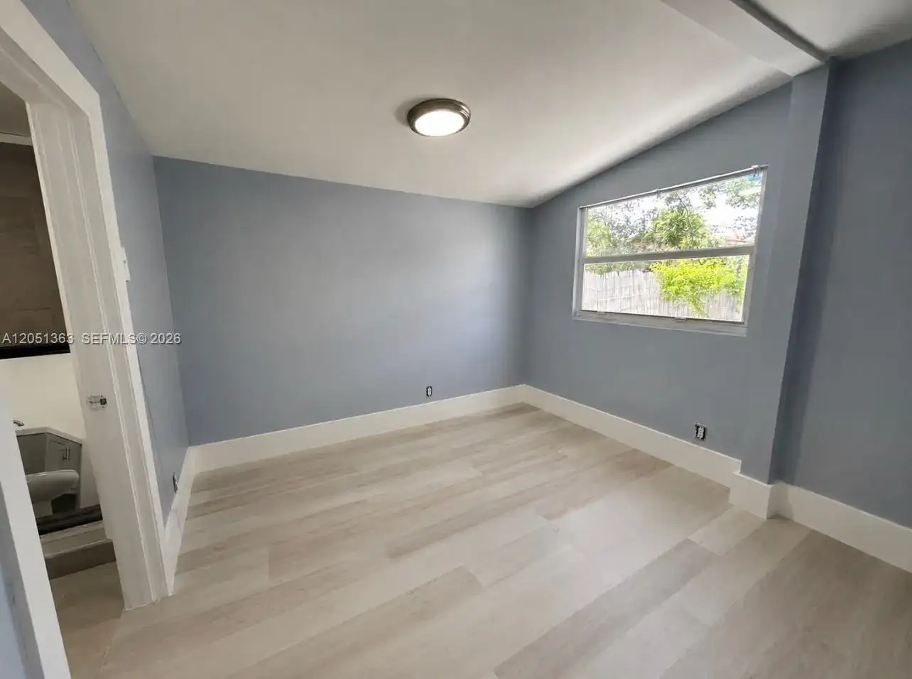 1872 NW 1st St # 3, Miami FL 33125 photo 3