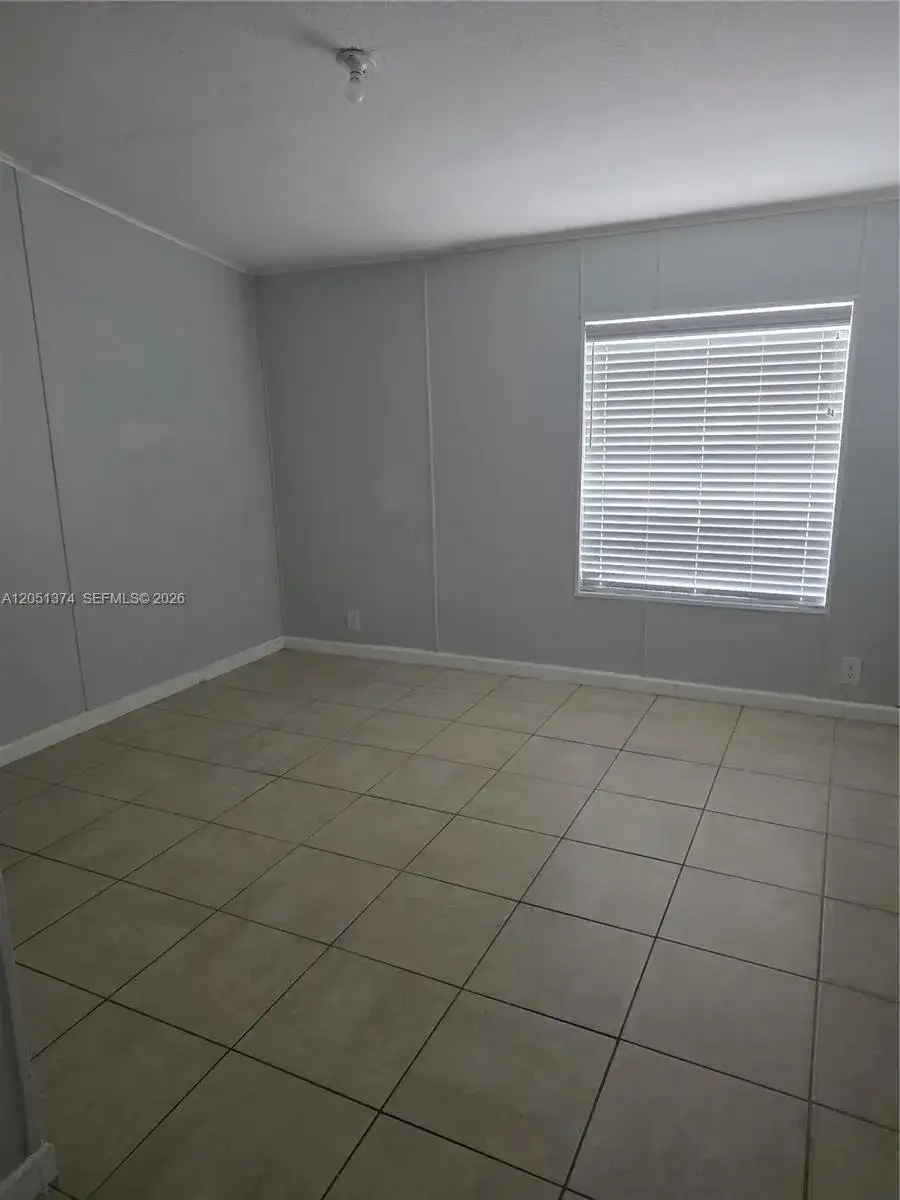19800 SW 180th Ave # 588, Miami FL 33187 photo 3