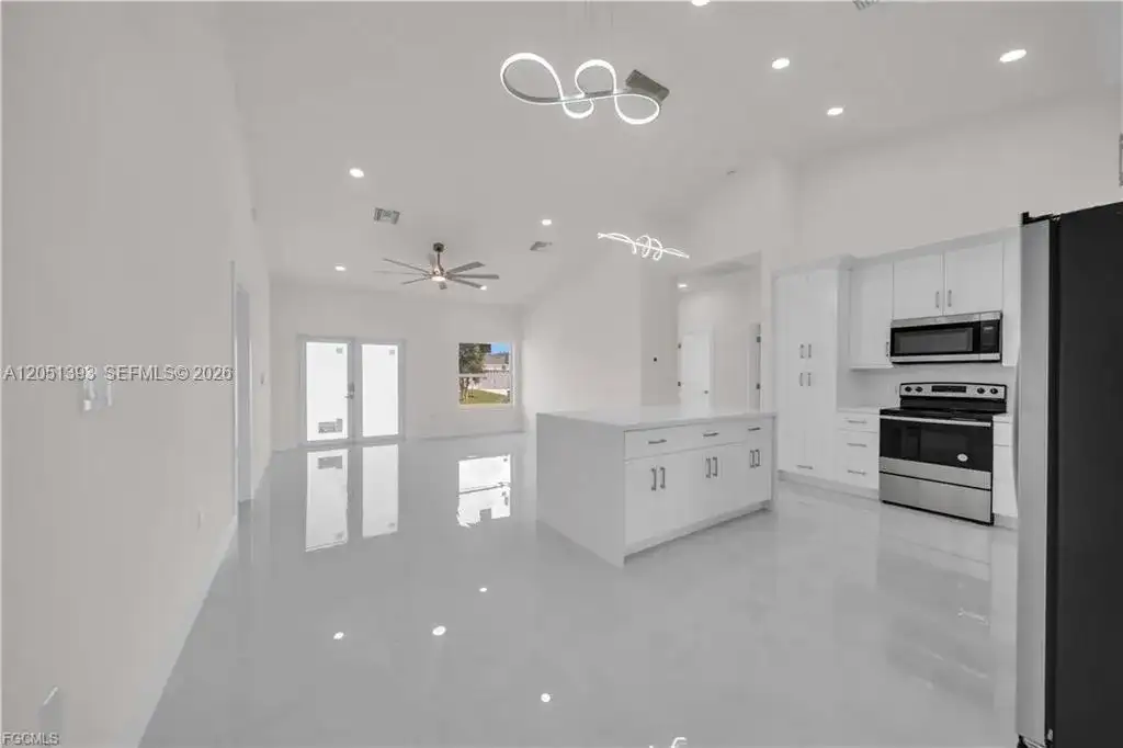 2909 63rd St W, Lehigh Acres FL 33971 photo 5