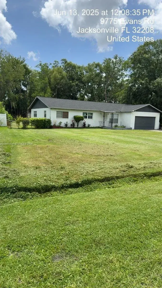 9775 Evans, Jacksonville FL 32208