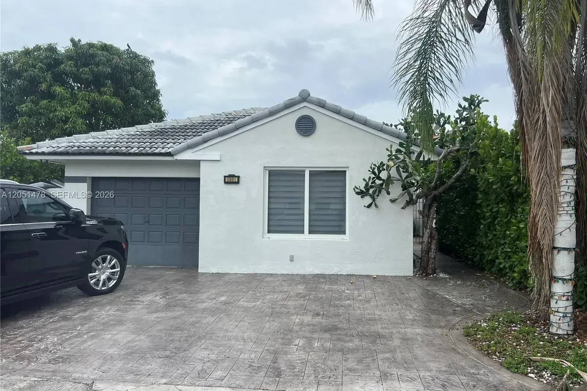 5861 SW 149th Ct, Miami FL 33193