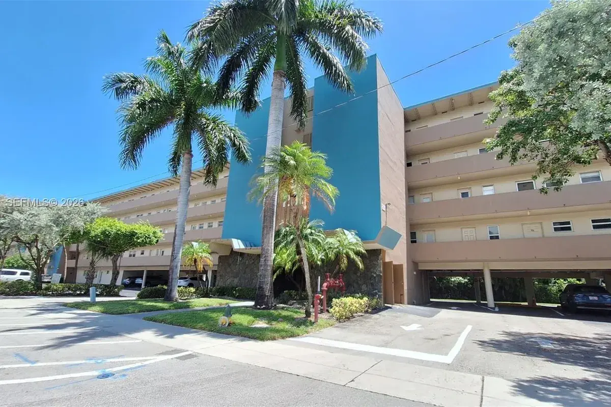 200 NE 14th Ave # 314, Hallandale Beach FL 33009