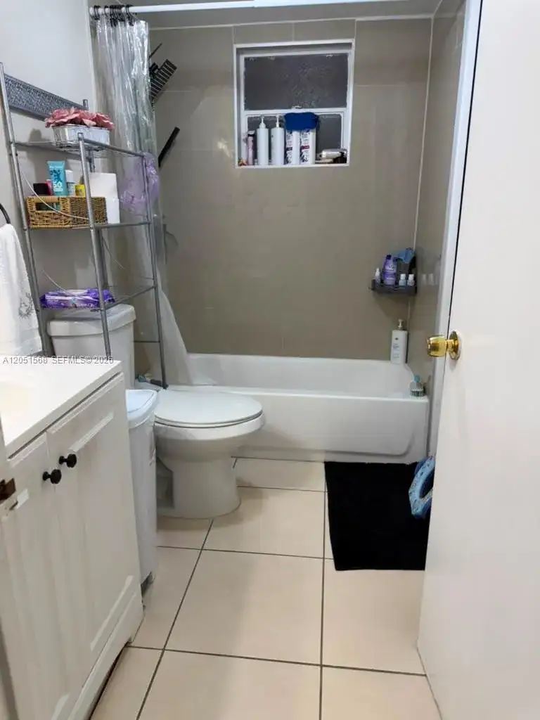 1630 W 46th St # 504C, Hialeah FL 33012 photo 3