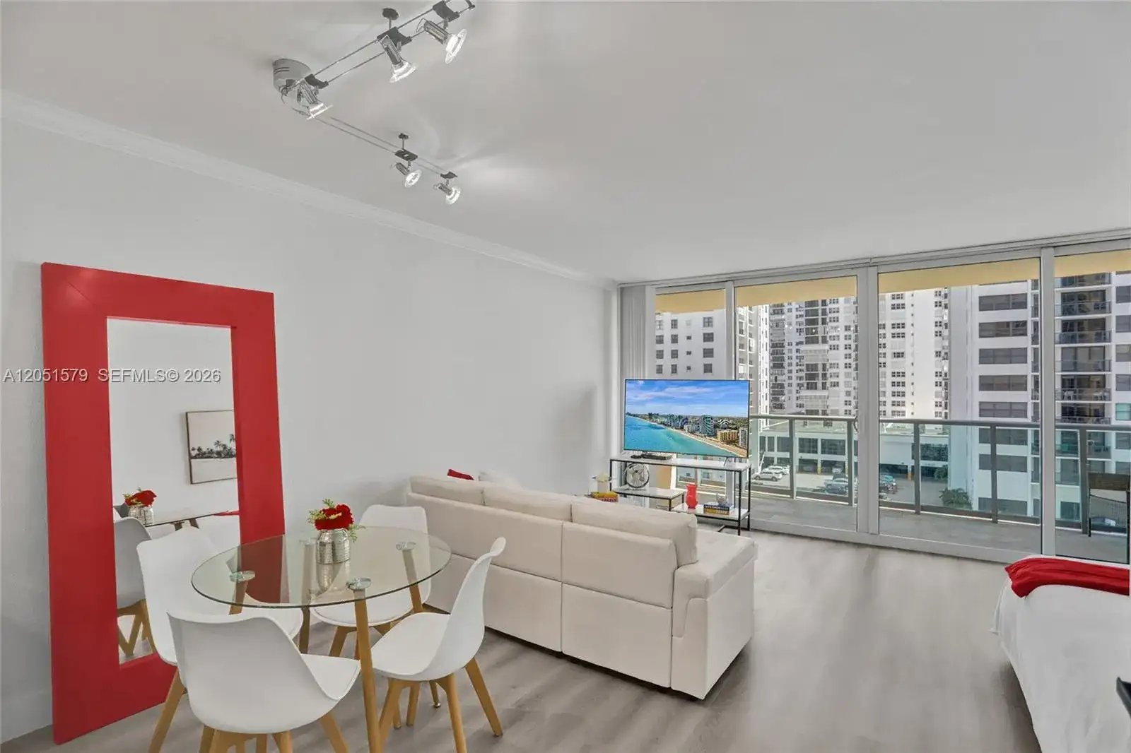 2501 S Ocean Dr, Hollywood FL 33019 photo 4