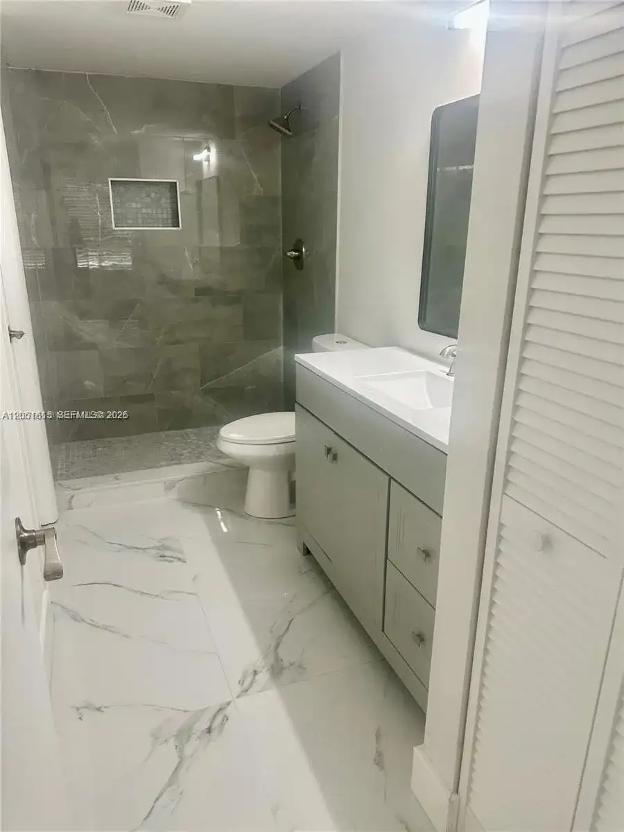 4166 Inverrary Dr # 210, Lauderhill FL 33319 photo 2