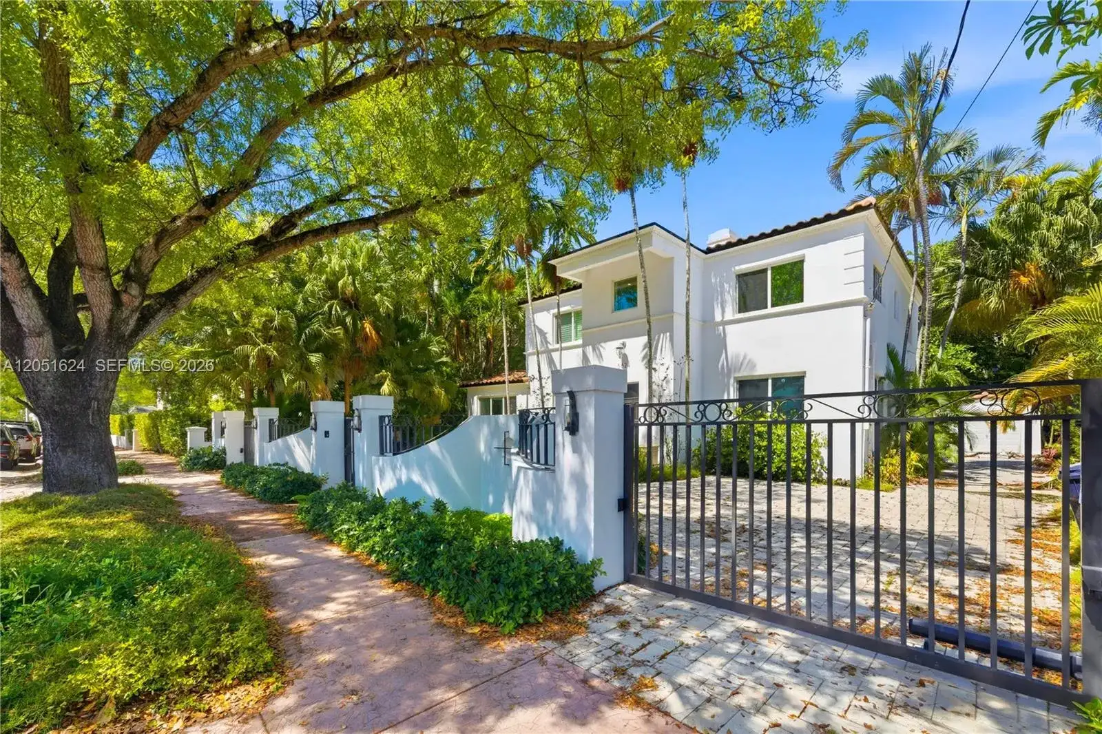 5824 Alton Rd, Miami Beach FL 33140 photo 2