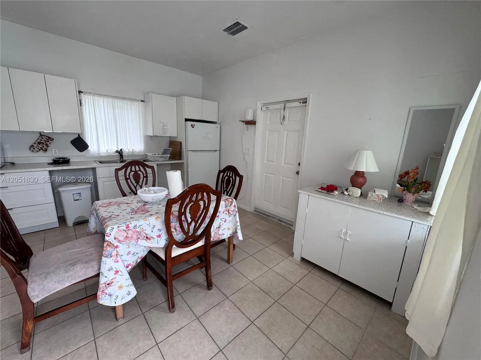 1239 N Victoria Park Rd, Fort Lauderdale FL 33304