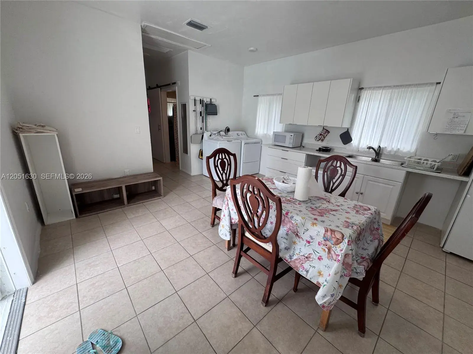 1239 N Victoria Park Rd, Fort Lauderdale FL 33304