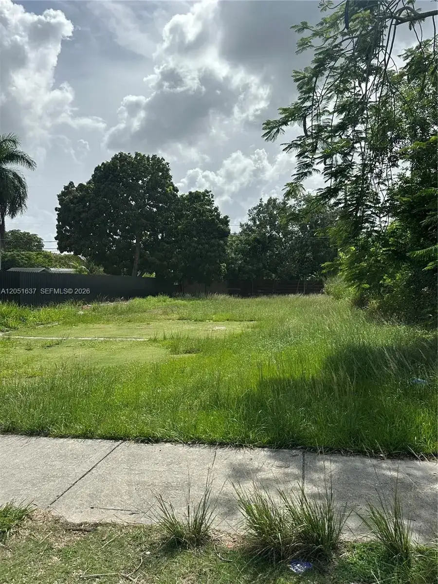 538 NW 6th Ave, Homestead FL 33030 photo 3