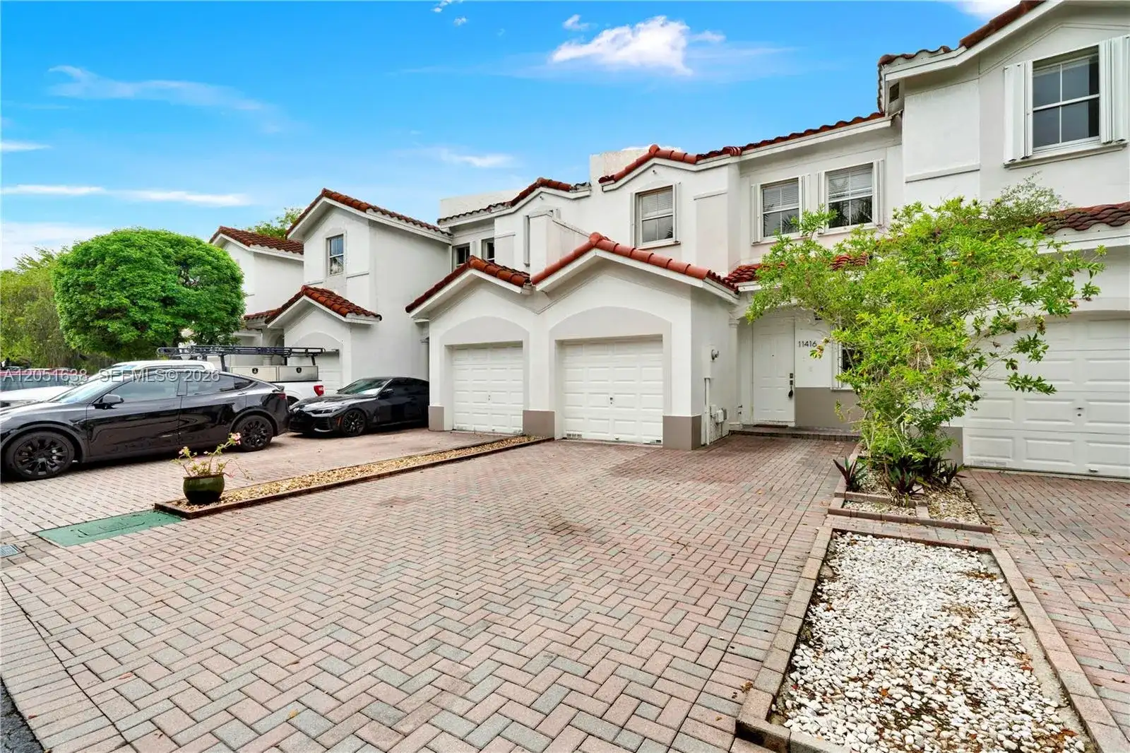 11416 NW 43rd Ter, Doral FL 33178 photo 3
