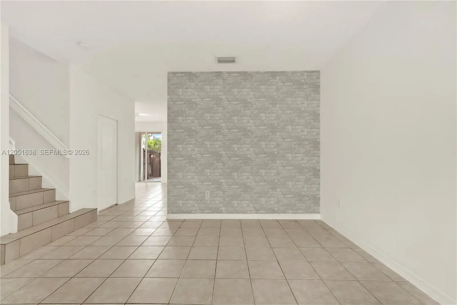 11416 NW 43rd Ter, Doral FL 33178 photo 4