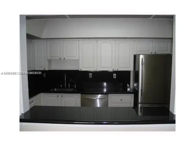 19380 Collins Ave # 404, Sunny Isles Beach FL 33160