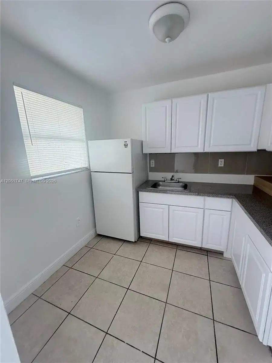 1990 NW 183rd St # 5, Miami Gardens FL 33056