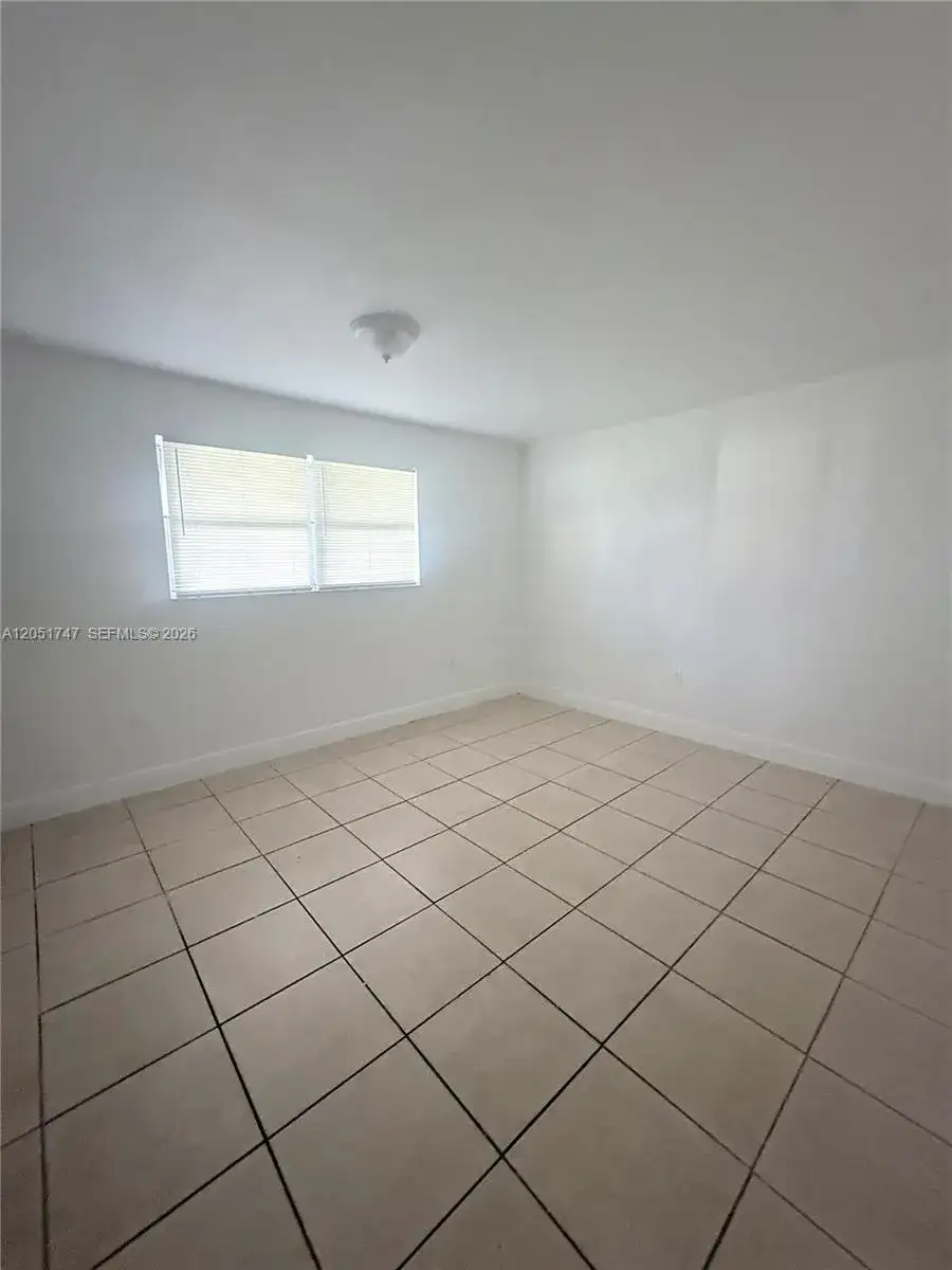 1990 NW 183rd St # 5, Miami Gardens FL 33056 photo 3