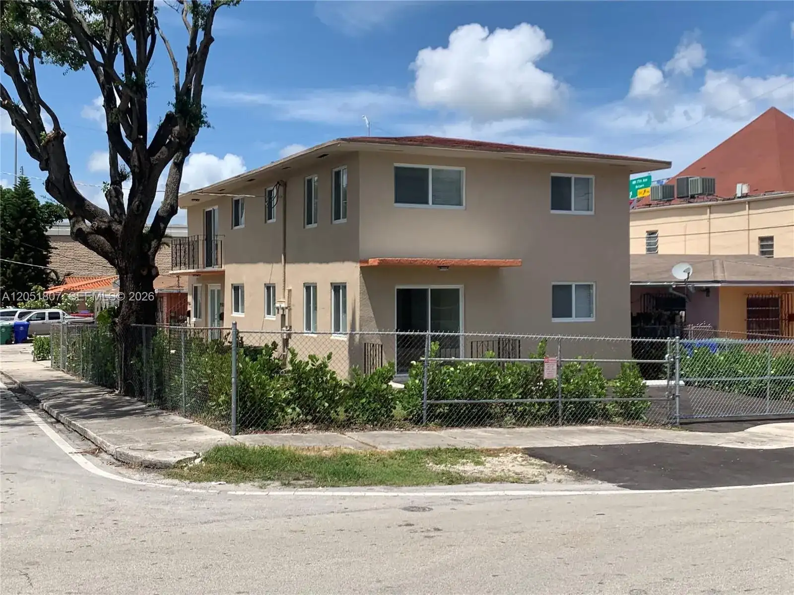 901 NW 22nd Ct # 0, Miami FL 33125 photo 2