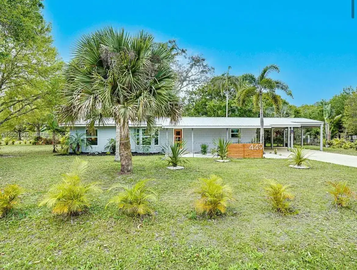 449 Gokchoff Rd, Fort Pierce FL 34945 photo 2