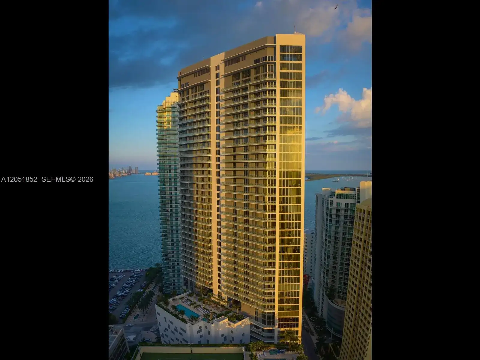 1300 Brickell Bay Dr # 3804, Miami FL 33131 photo 3