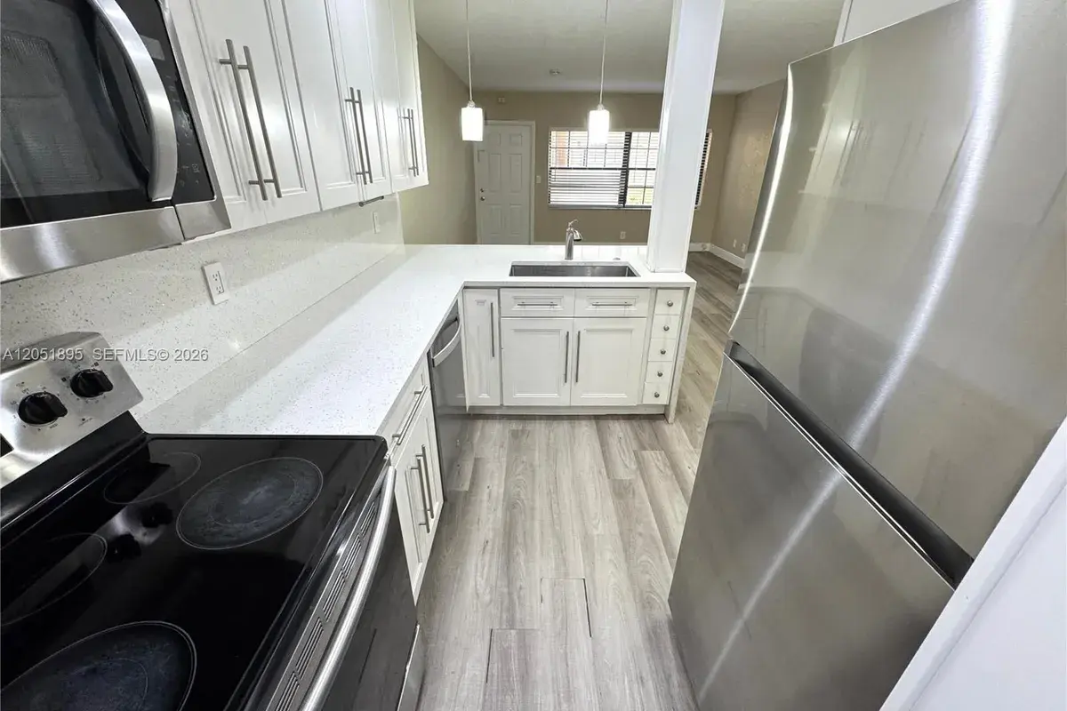 2626 Riverside Dr # 2626, Coral Springs FL 33065