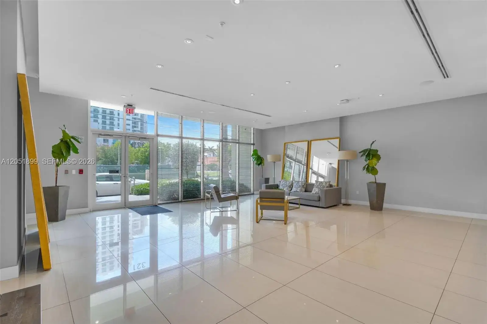 321 NE 26th St # 709, Miami FL 33137 photo 3