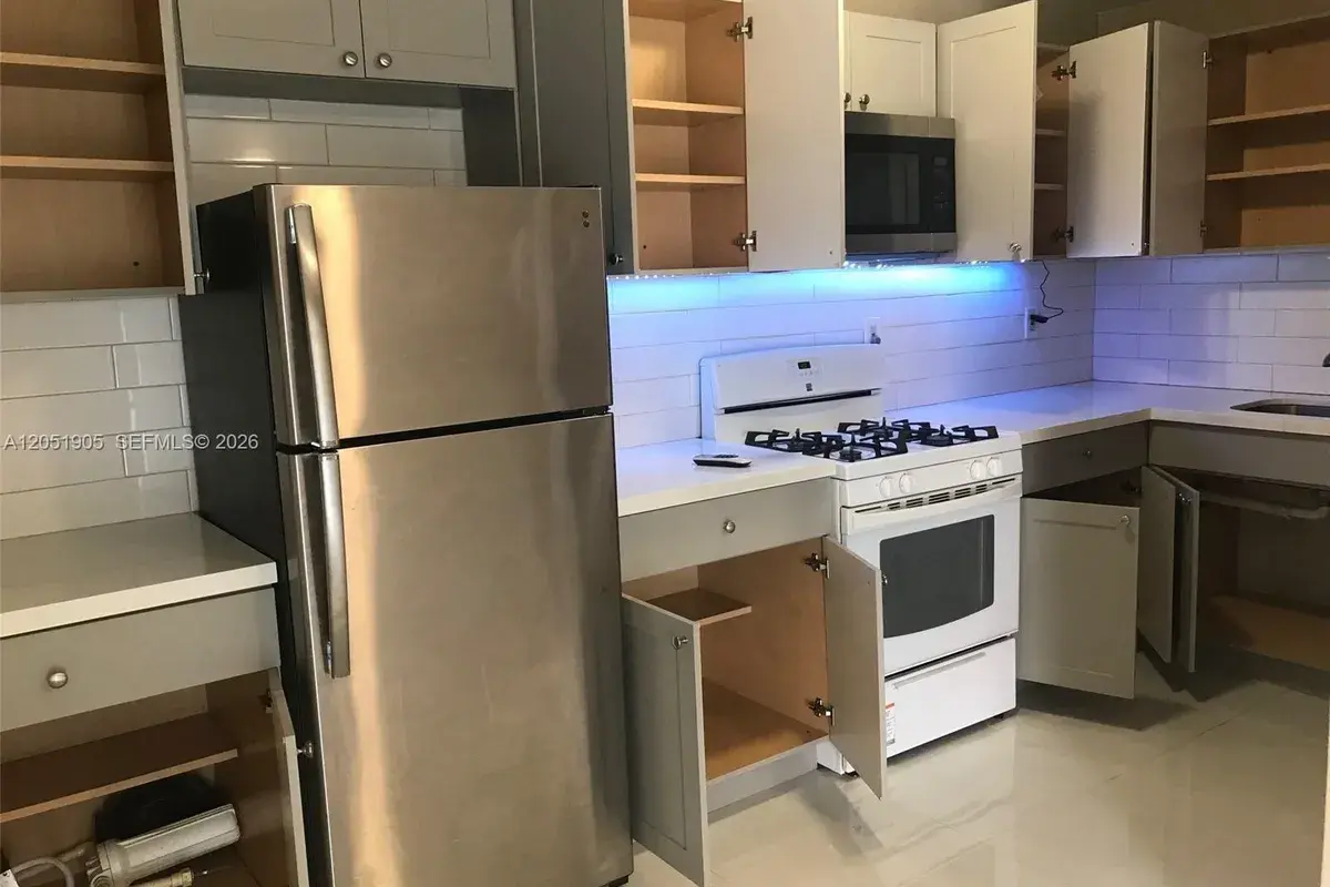 4550 SW 67th Ave # 7, Miami FL 33155