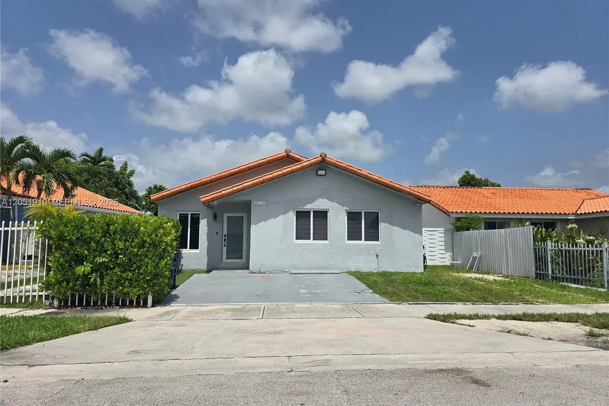20950 SW 119th Ct, Miami FL 33177