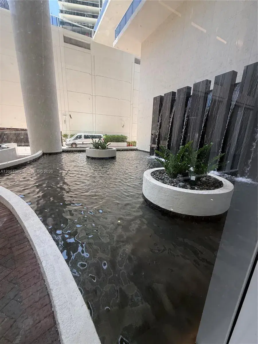 1830 S Ocean Dr # 4007, Hallandale Beach FL 33009