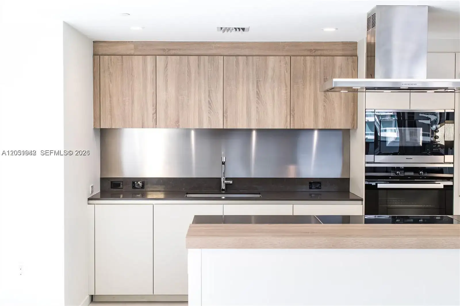1000 Brickell Plz # 2110, Miami FL 33131 photo 4