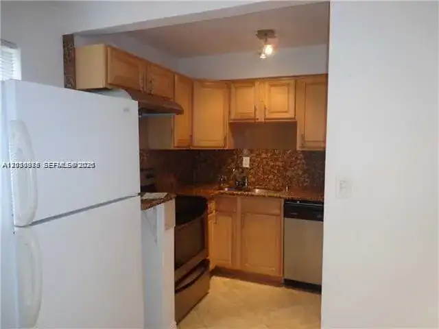 16851 NE 21st Ave # 7, North Miami Beach FL 33162 photo 3