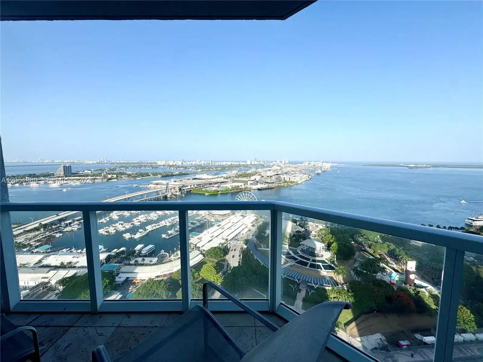 244 Biscayne Blvd # 3903, Miami FL 33132