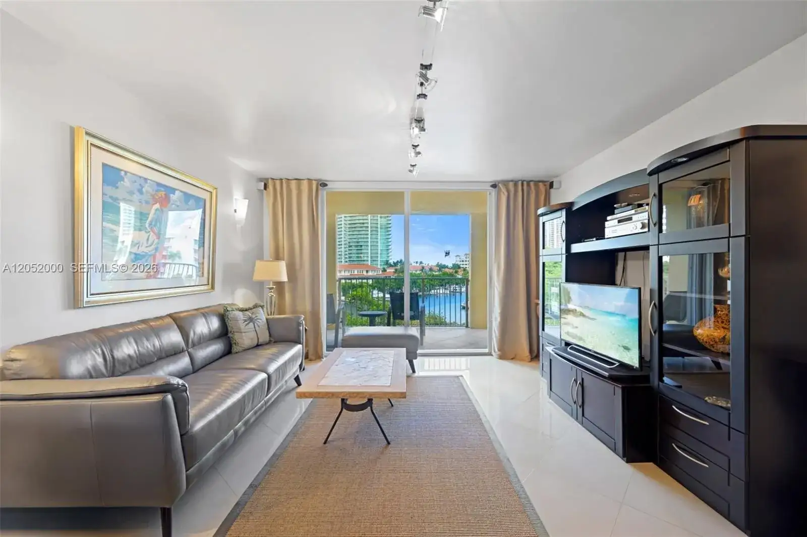 19999 E Country Club Dr # 1406, Aventura FL 33180 photo 5