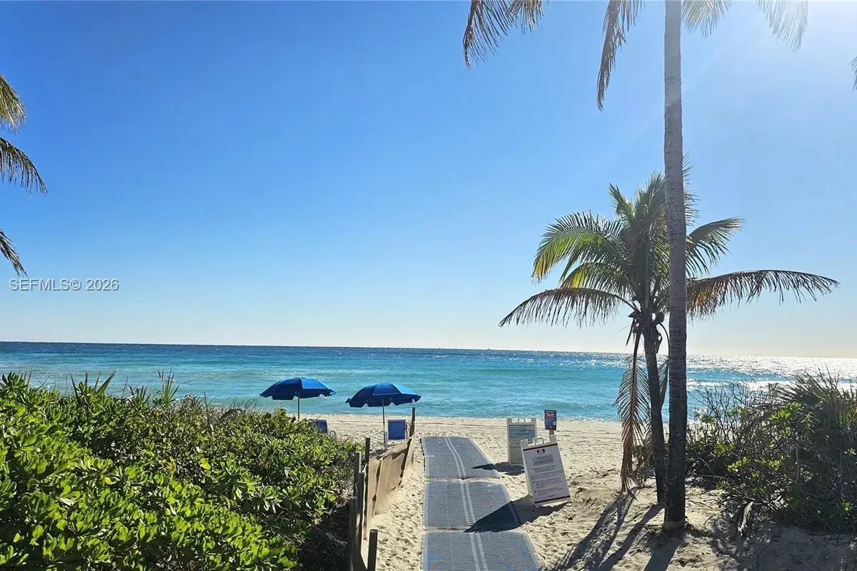 1980 S Ocean Dr # 4L, Hallandale Beach FL 33009