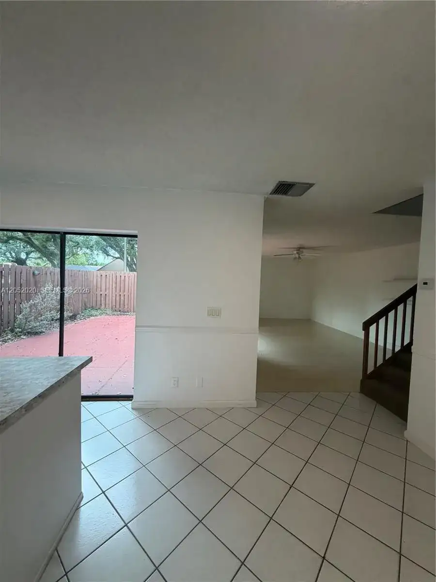 2563 CAMELOT # 2563, Cooper City FL 33026 photo 4