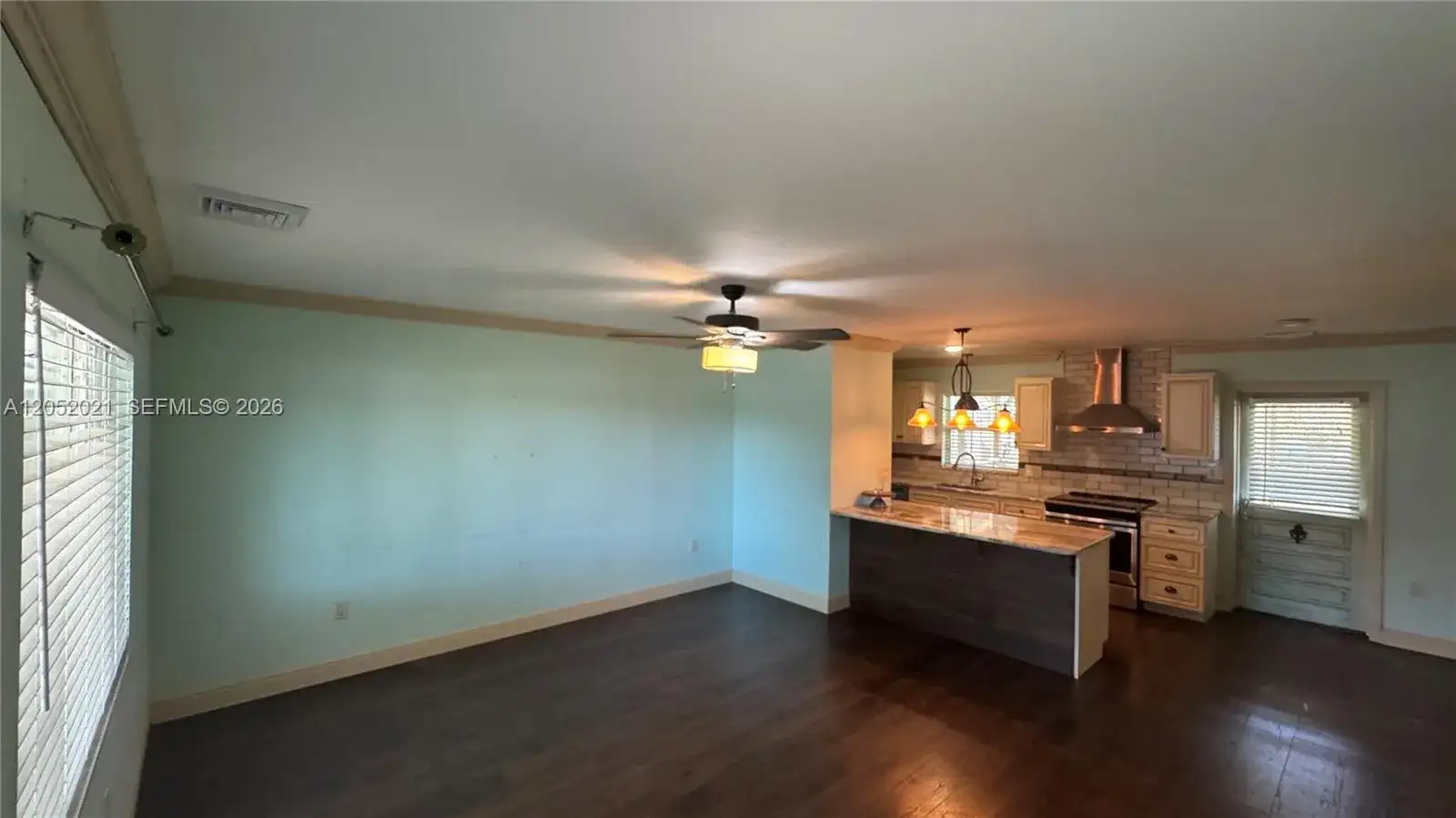 322 W sample ave, Other City - In The State Of Florida FL 33851 photo 3